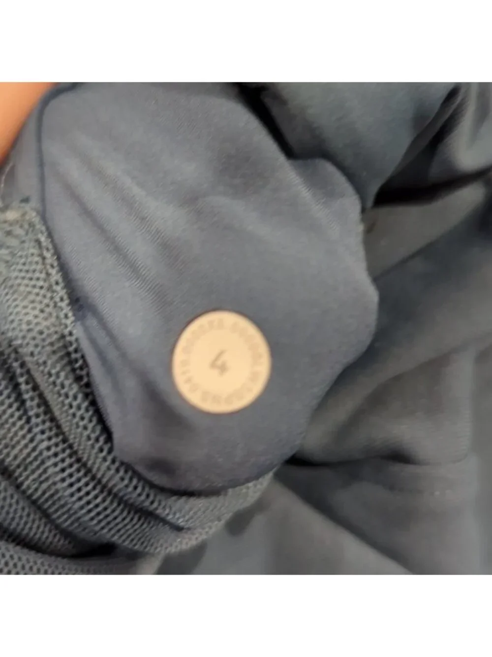 Lululemon On the Fly 7/8 Pant Code Blue